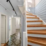 Sunny Terrace In Centre - Charming House Дом отдыха Берген