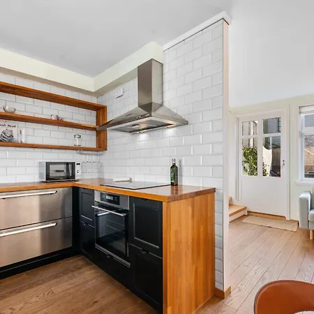 بيت للعطل Sunny Terrace In Centre - Charming House برغن