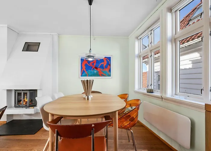 Sunny Terrace In Centre - Charming House Holiday home *
