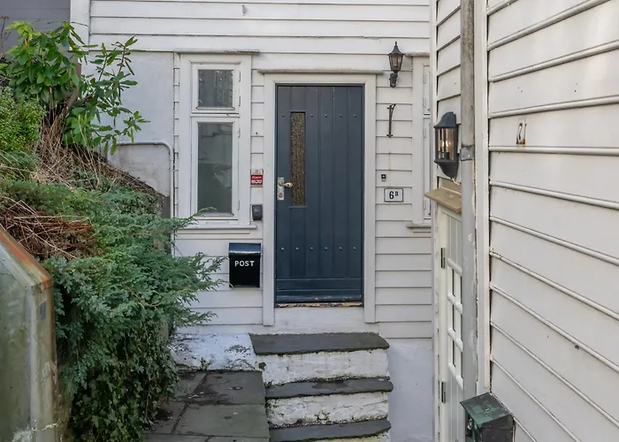 Sunny Terrace In Centre - Charming House Feriehus Bergen